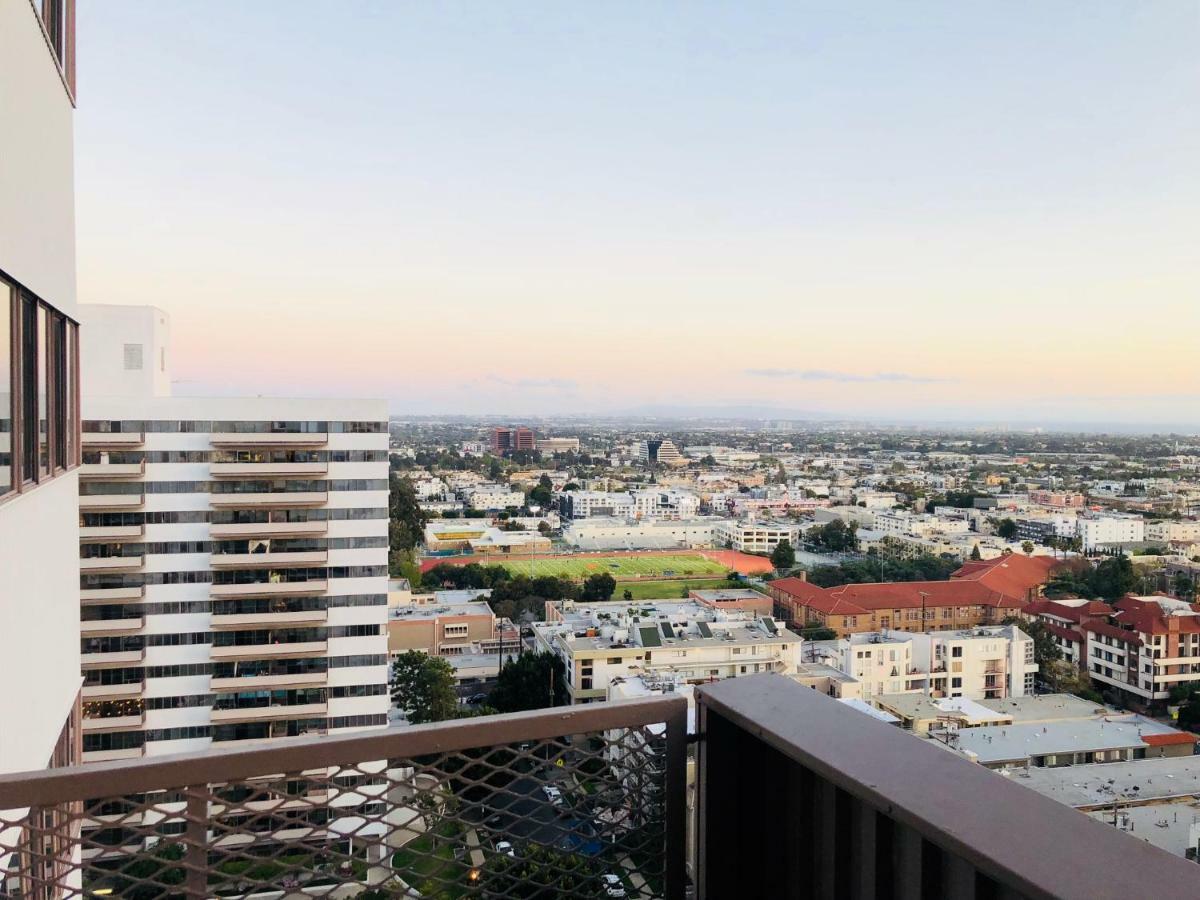 Hotel Barrington Plaza Los Angeles Exteriér fotografie